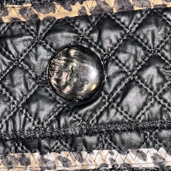 Sioni Black and Gray Quilted Cardigan - Picture 4 of 10